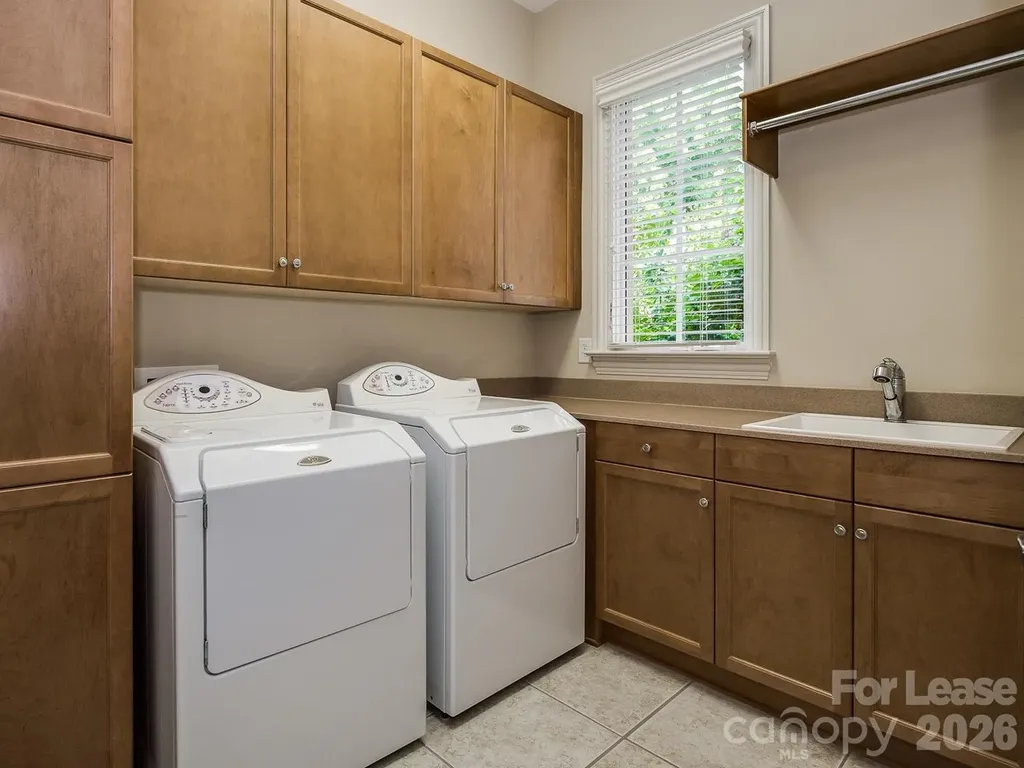 7126 Summerhill Ridge Drive Charlotte NC 28226