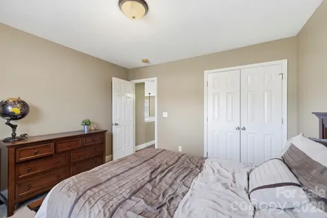 266 Wildbriar Road Fletcher NC 28732