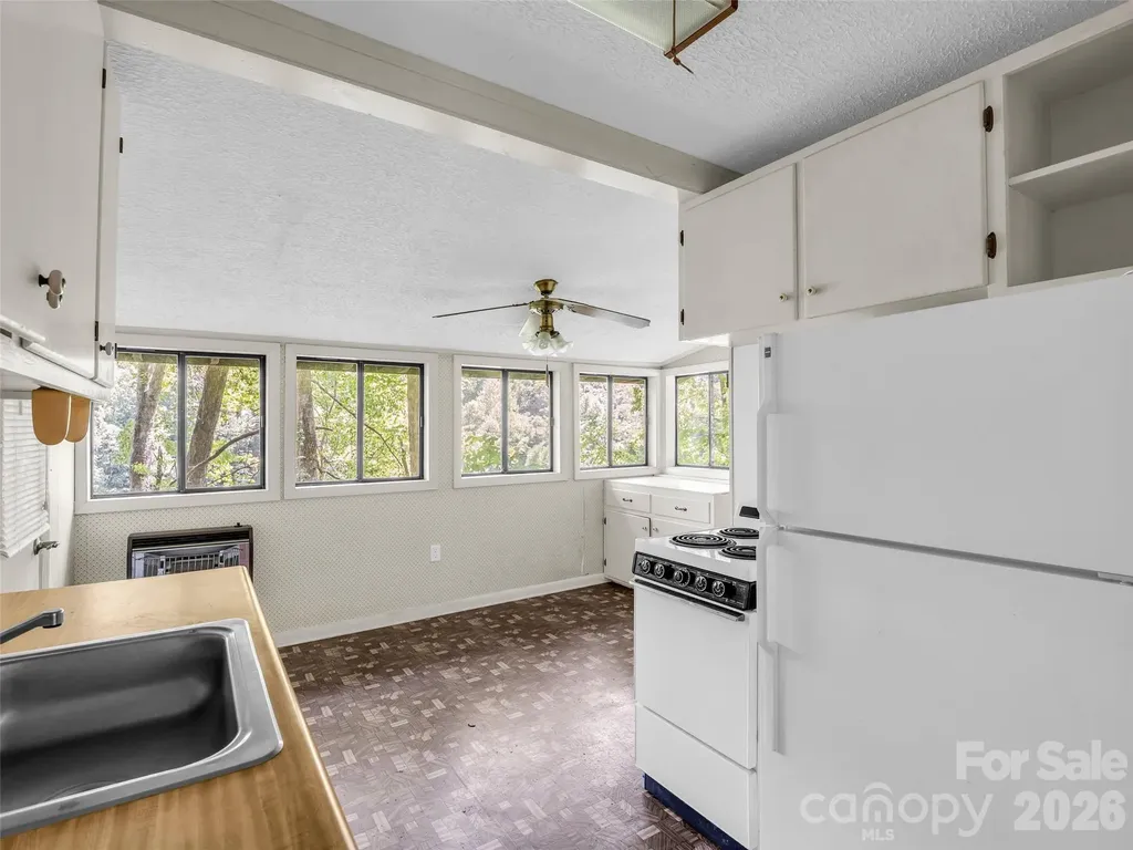 247 Legacy Layne Drive Hendersonville NC 28792