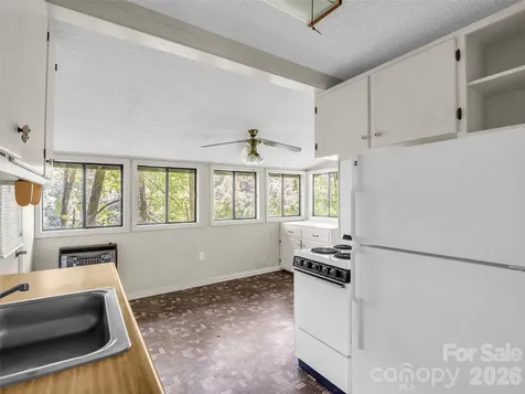 247 Legacy Layne Drive Hendersonville NC 28792