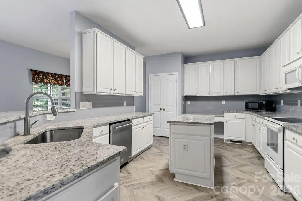 10606 Augustine Hill Lane Charlotte NC 28227