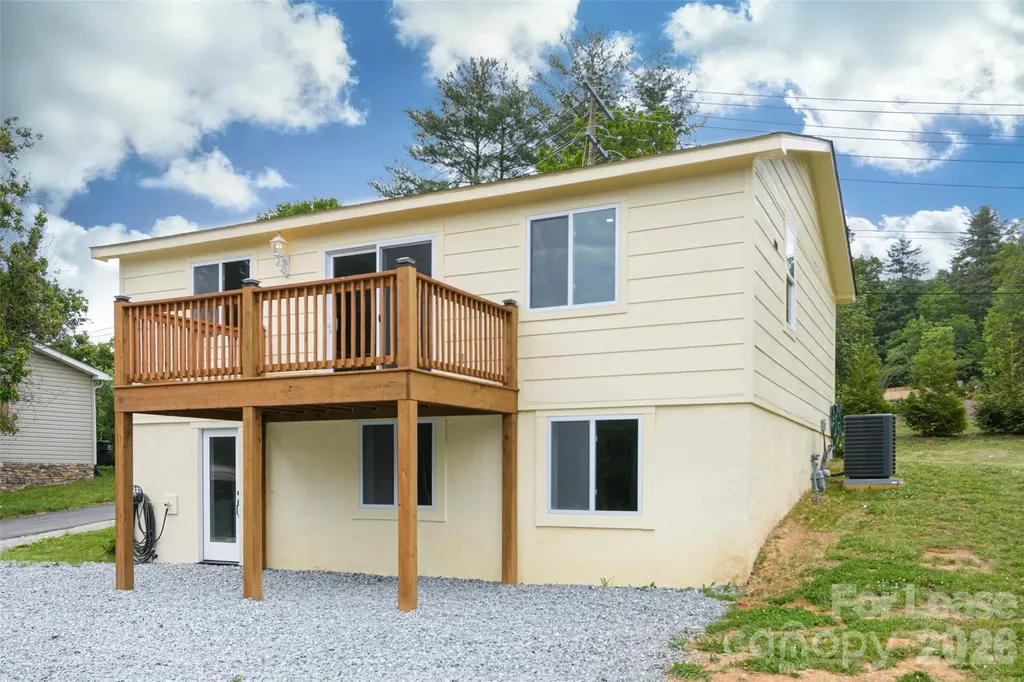 286 Berkeley Road Hendersonville NC 28792