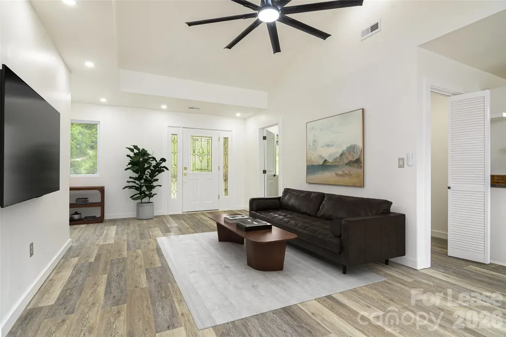 286 Berkeley Road Hendersonville NC 28792