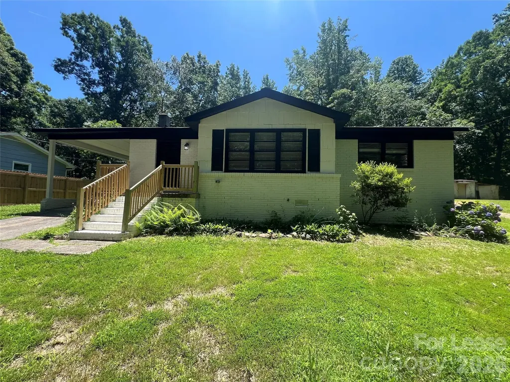 1214 Northwoods Drive Kings Mountain NC 28086