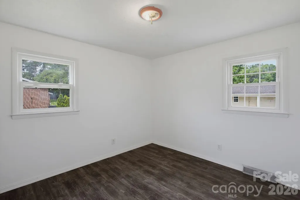 149 Dobbins Street Wallace NC 28466