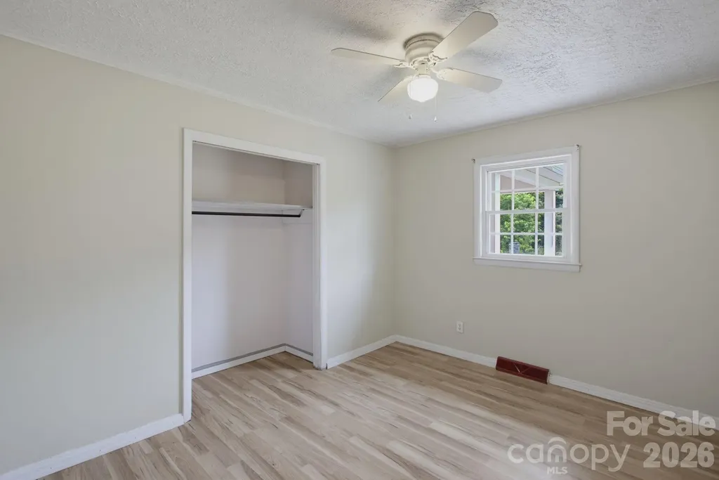 149 Dobbins Street Wallace NC 28466