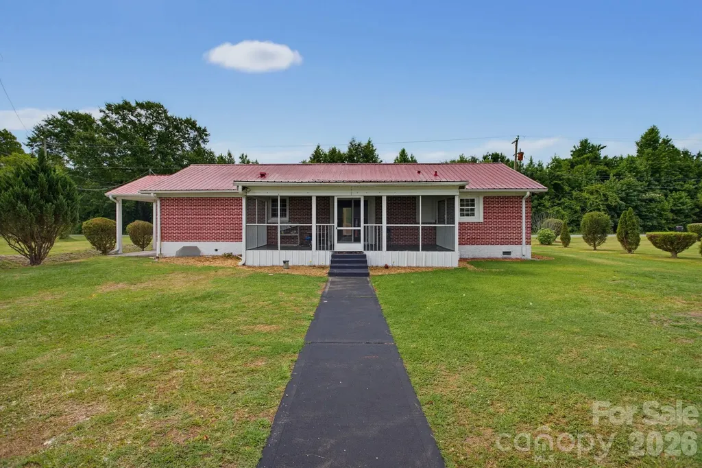 149 Dobbins Street Wallace NC 28466