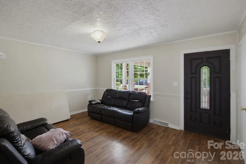 149 Dobbins Street Wallace NC 28466