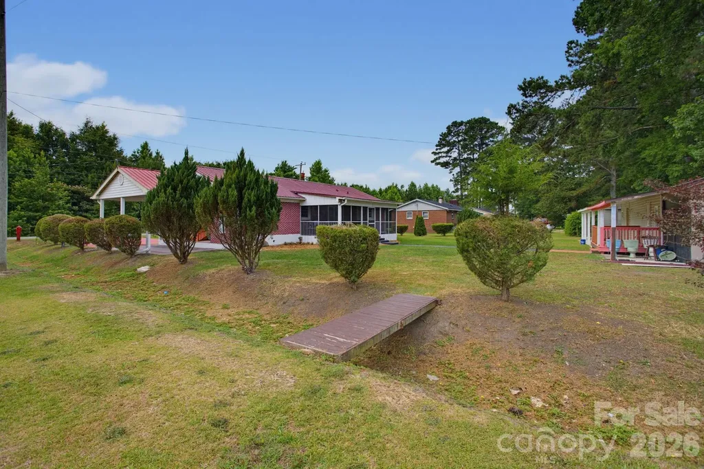 149 Dobbins Street Wallace NC 28466
