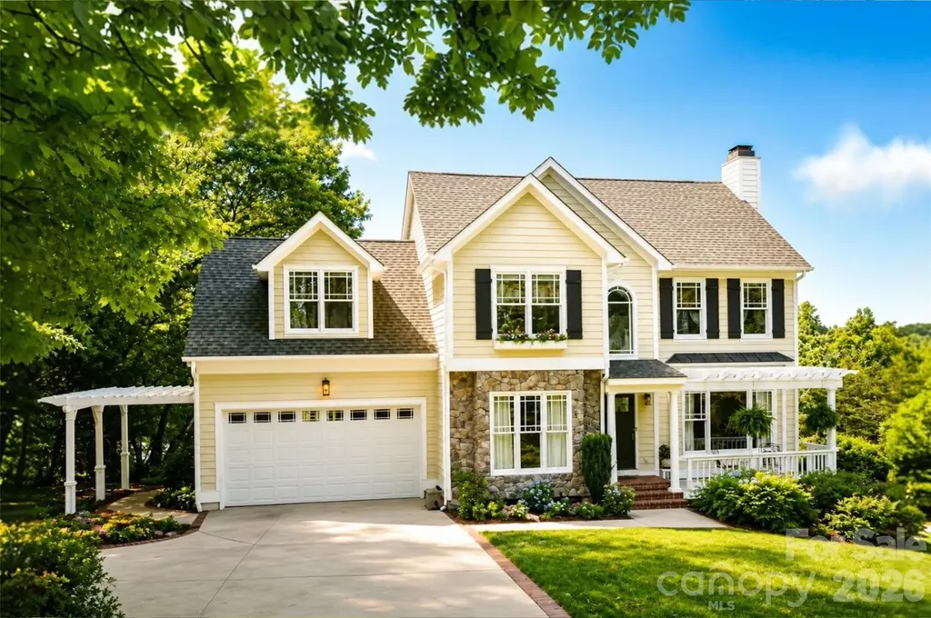 127 Vista Drive Davidson NC 28036