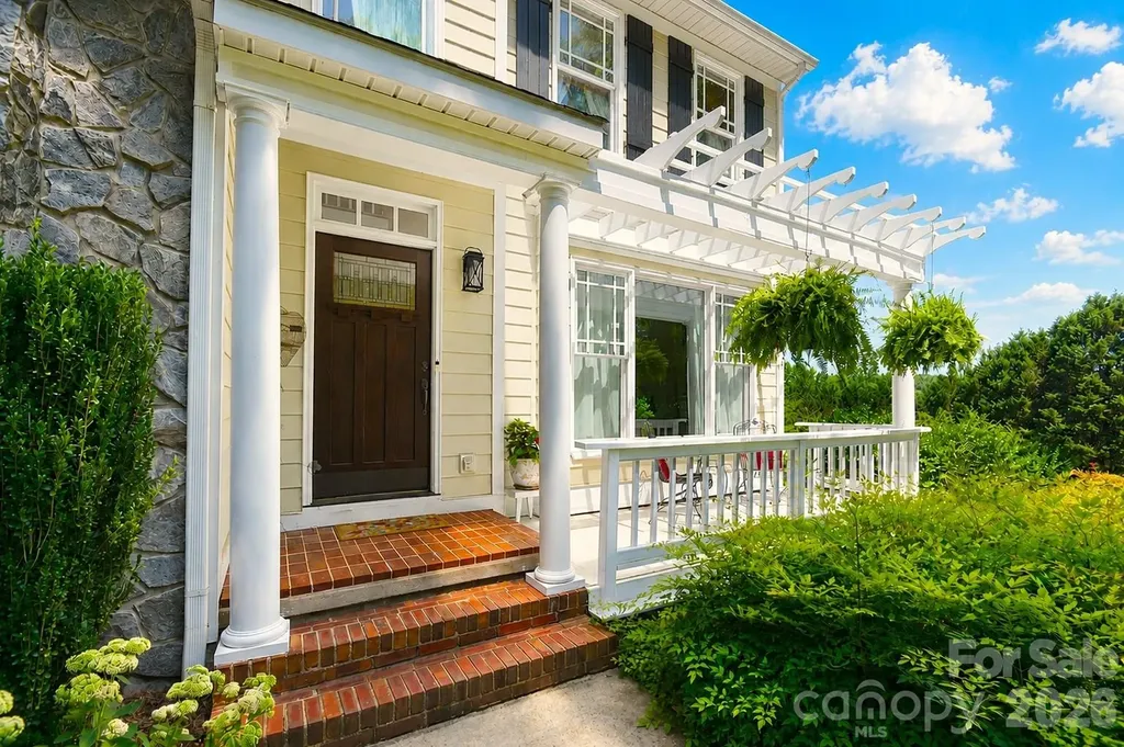 127 Vista Drive Davidson NC 28036