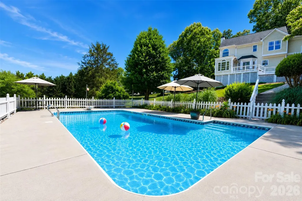 127 Vista Drive Davidson NC 28036