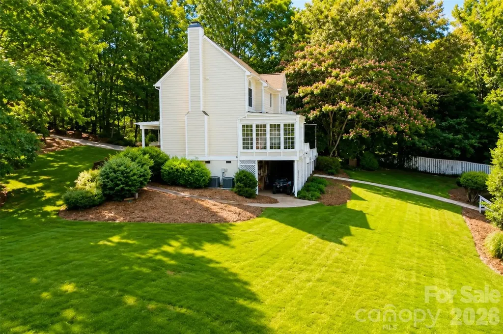127 Vista Drive Davidson NC 28036