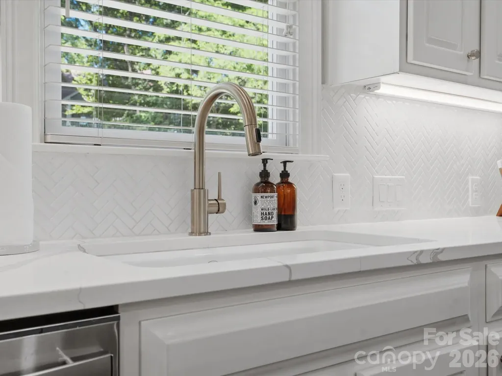 8916 Abrell Walk Court Charlotte NC 28226