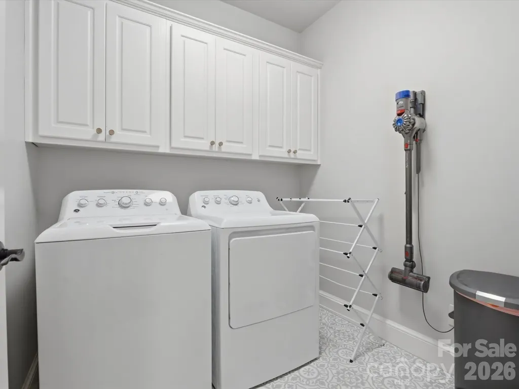 8916 Abrell Walk Court Charlotte NC 28226