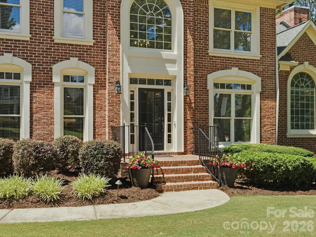 8916 Abrell Walk Court Charlotte NC 28226