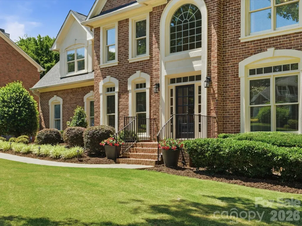 8916 Abrell Walk Court Charlotte NC 28226
