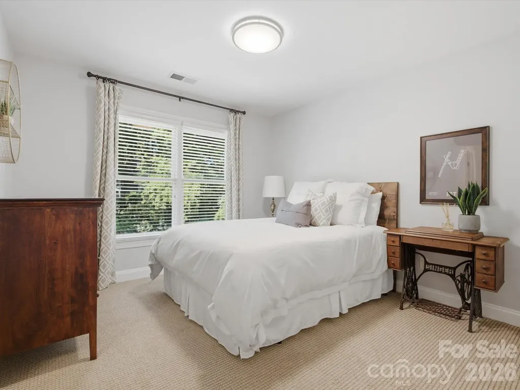 8916 Abrell Walk Court Charlotte NC 28226