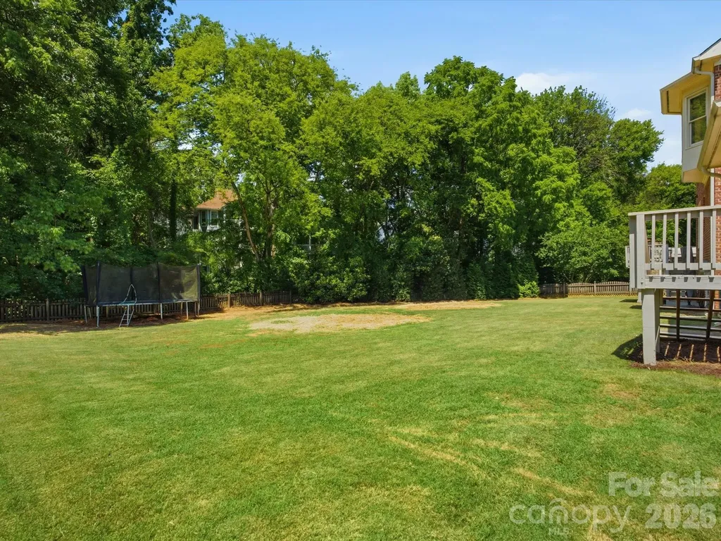 8916 Abrell Walk Court Charlotte NC 28226