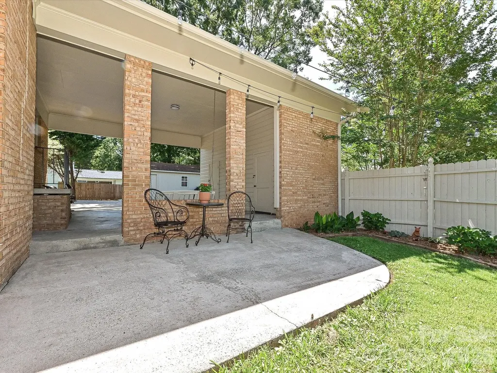 218 Sturbridge Drive Charlotte NC 28214