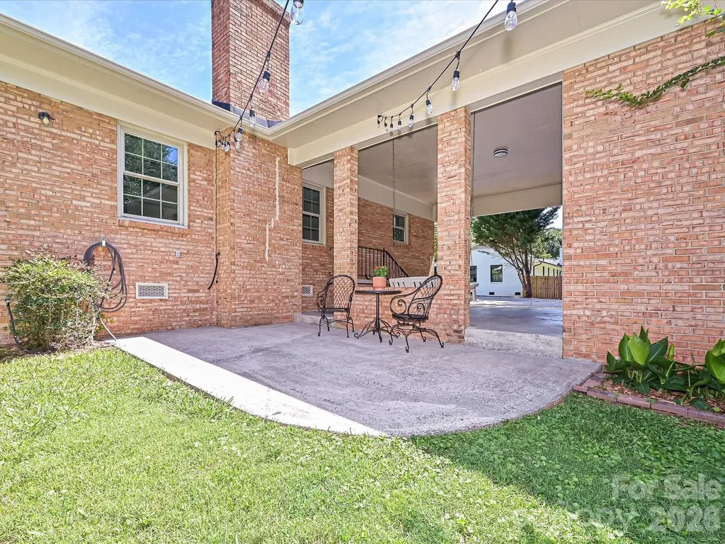 218 Sturbridge Drive Charlotte NC 28214