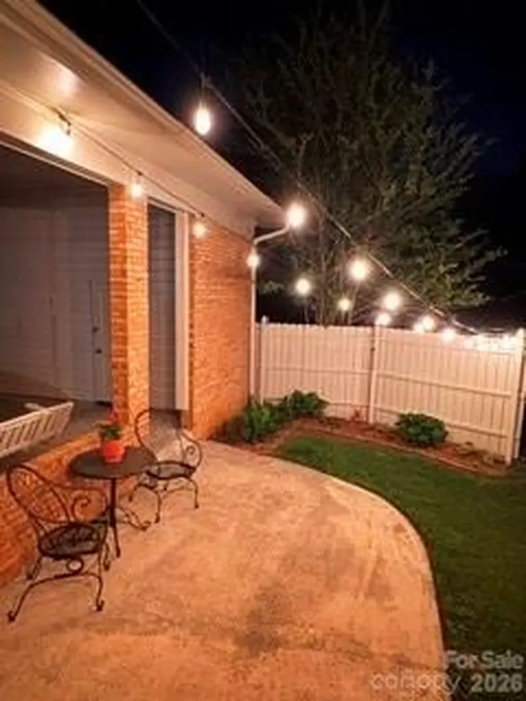 218 Sturbridge Drive Charlotte NC 28214