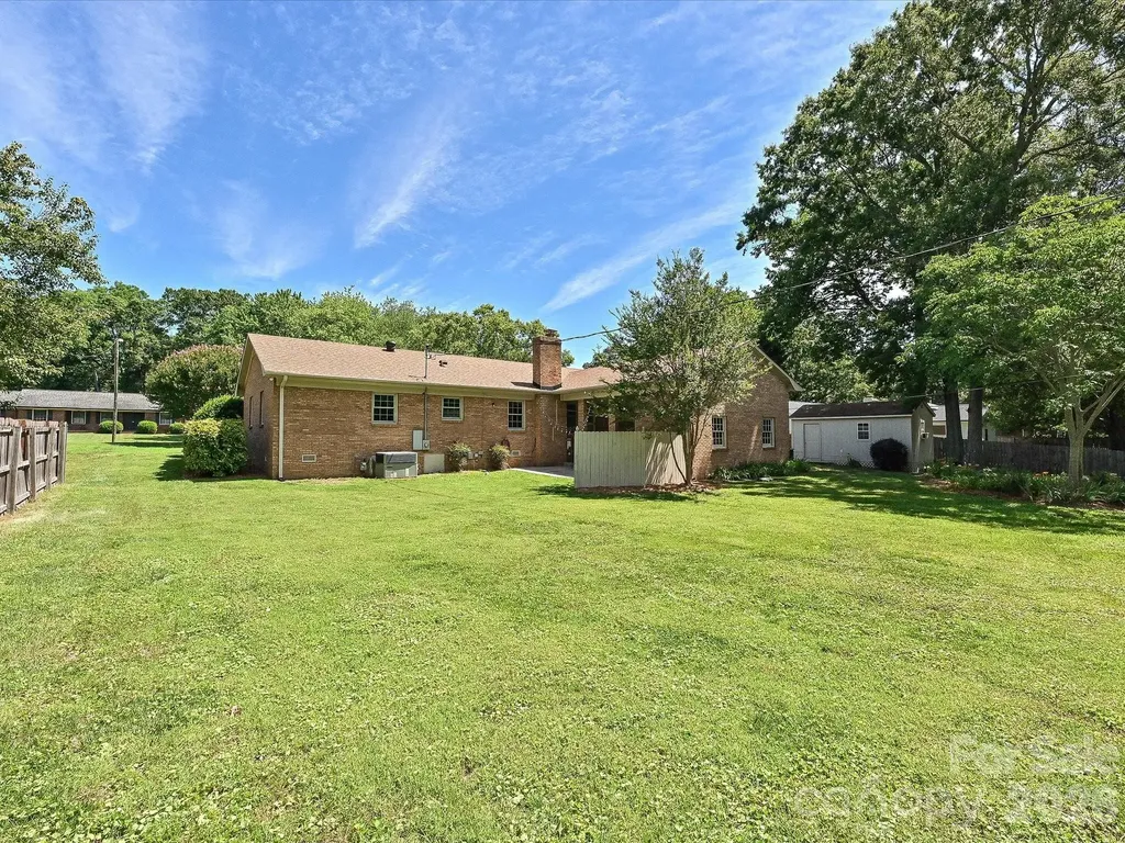 218 Sturbridge Drive Charlotte NC 28214