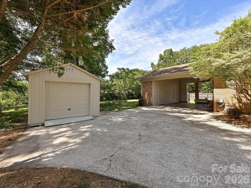 218 Sturbridge Drive Charlotte NC 28214