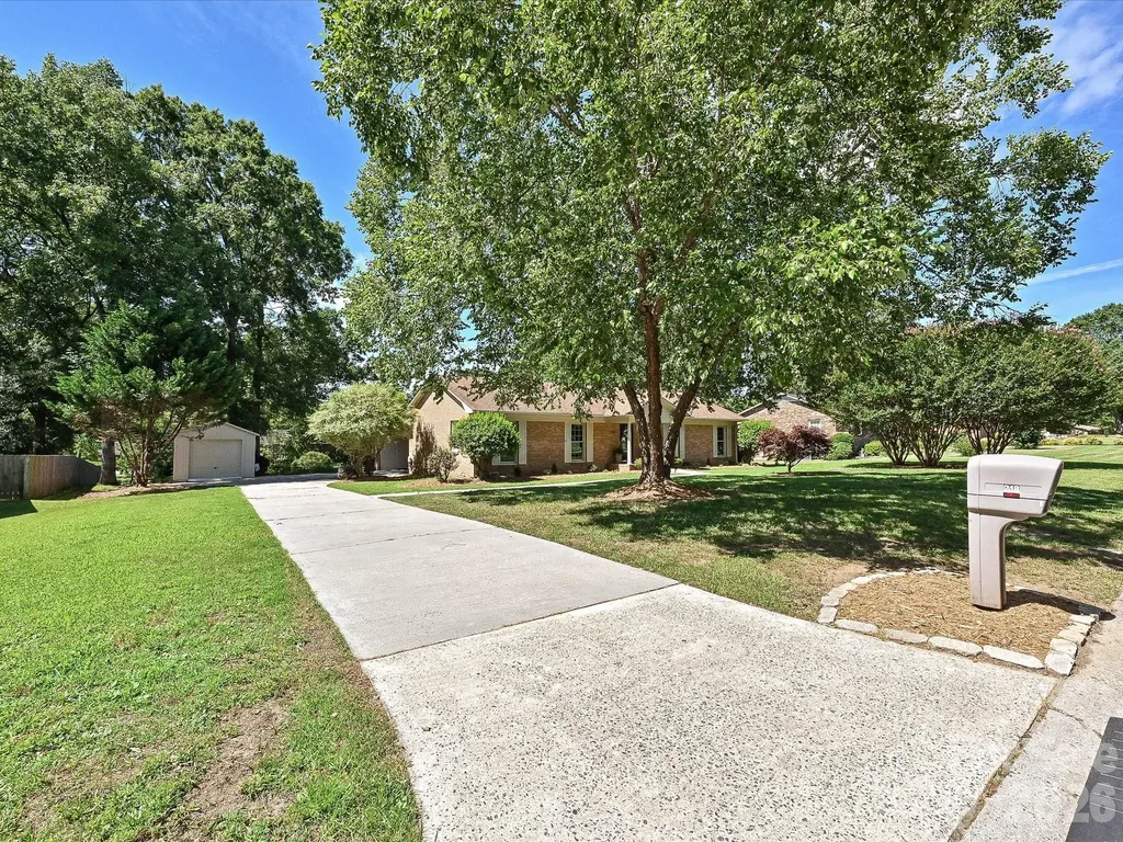 218 Sturbridge Drive Charlotte NC 28214