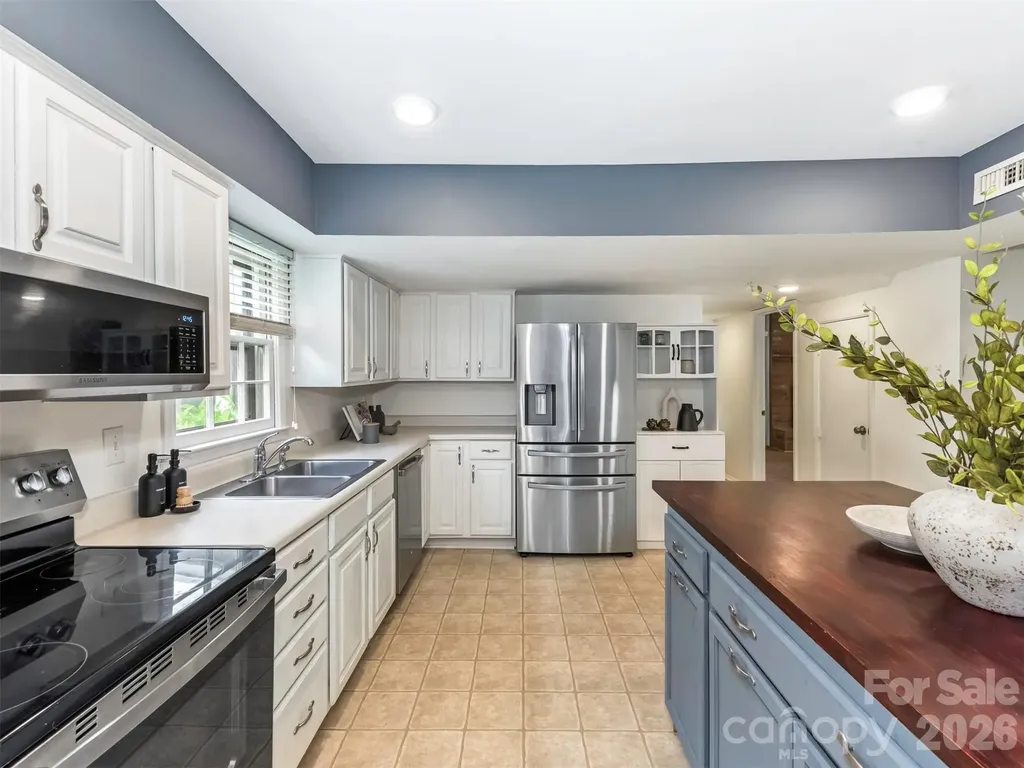 1429 Mcilroy Road Charlotte NC 28212