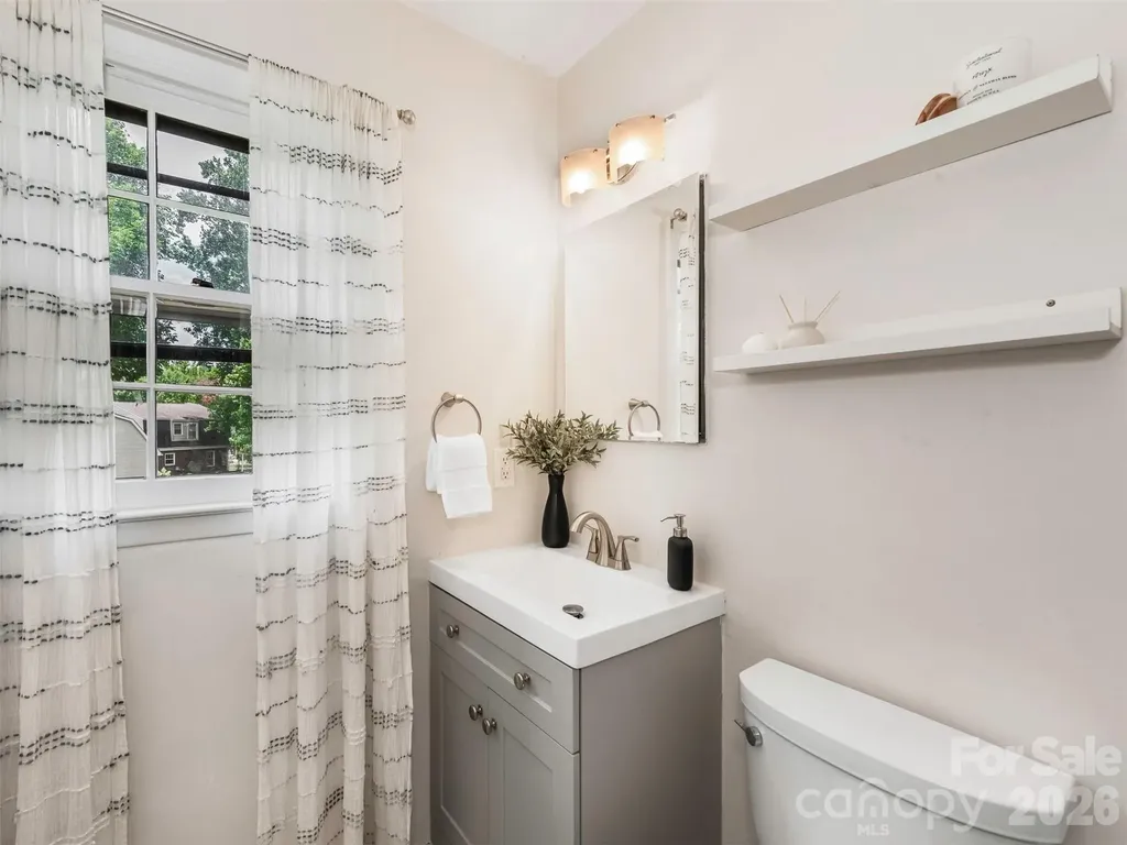 1429 Mcilroy Road Charlotte NC 28212
