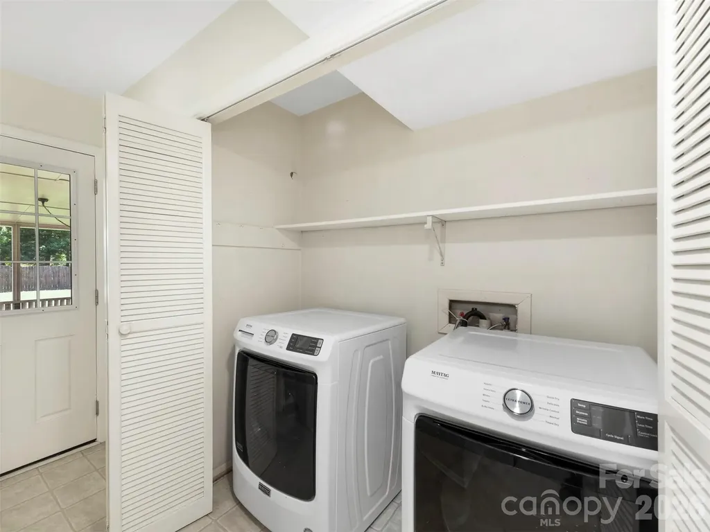 1429 Mcilroy Road Charlotte NC 28212