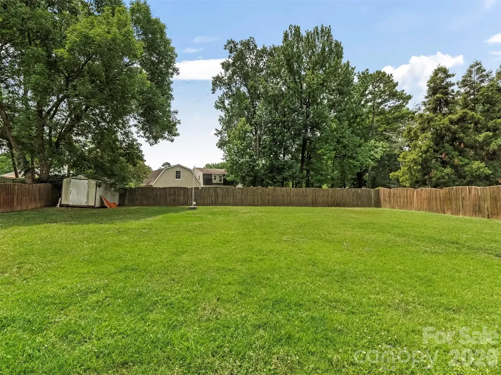 1429 Mcilroy Road Charlotte NC 28212