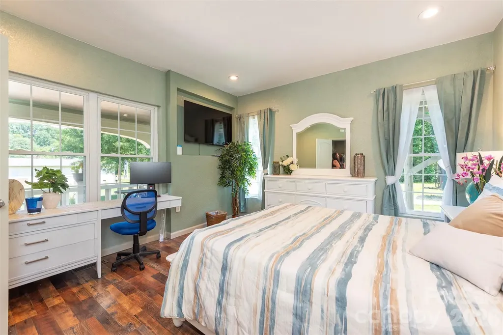 65 Walnut Street Marion NC 28752