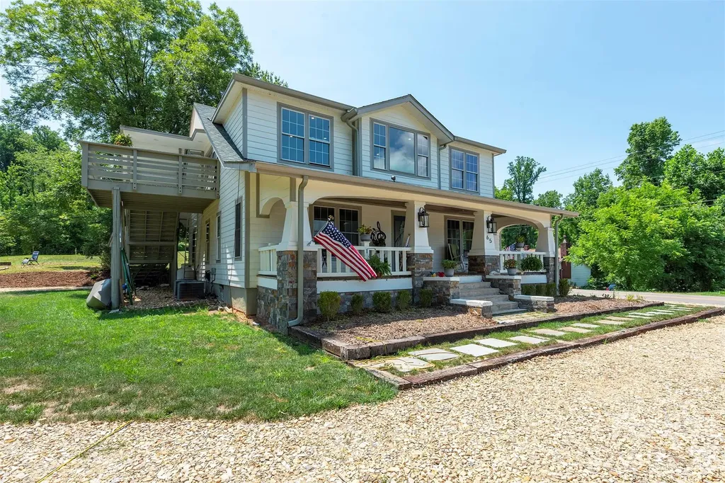 65 Walnut Street Marion NC 28752