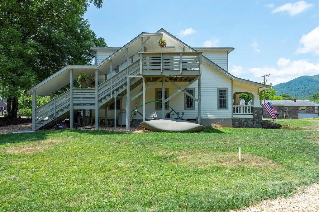 65 Walnut Street Marion NC 28752