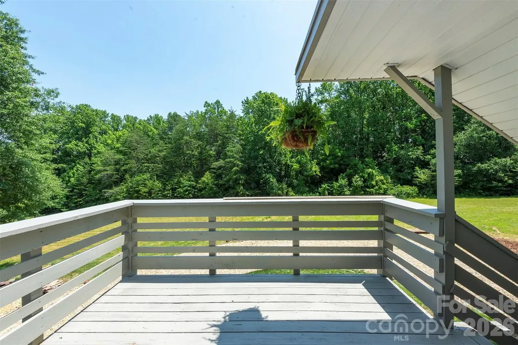 65 Walnut Street Marion NC 28752