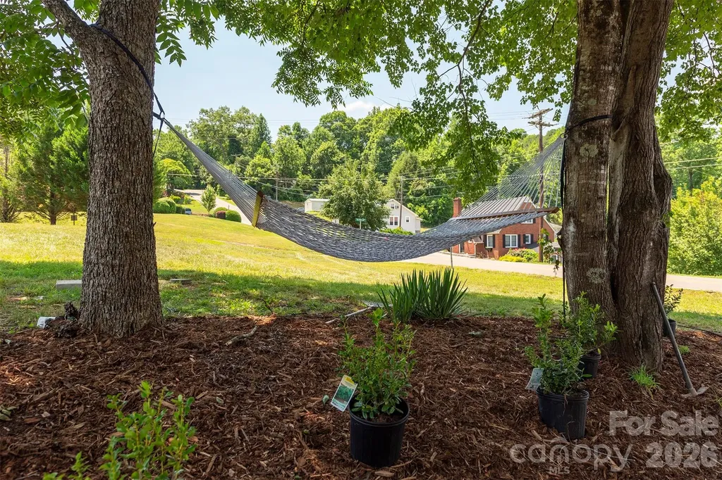 65 Walnut Street Marion NC 28752