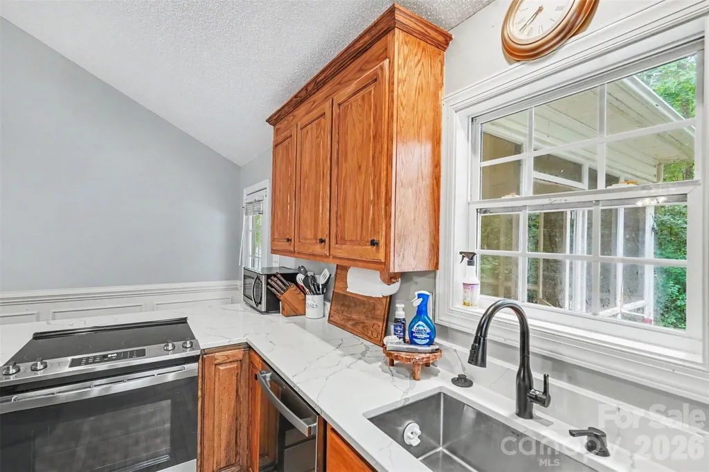 8904 Gosnell Drive Charlotte NC 28227