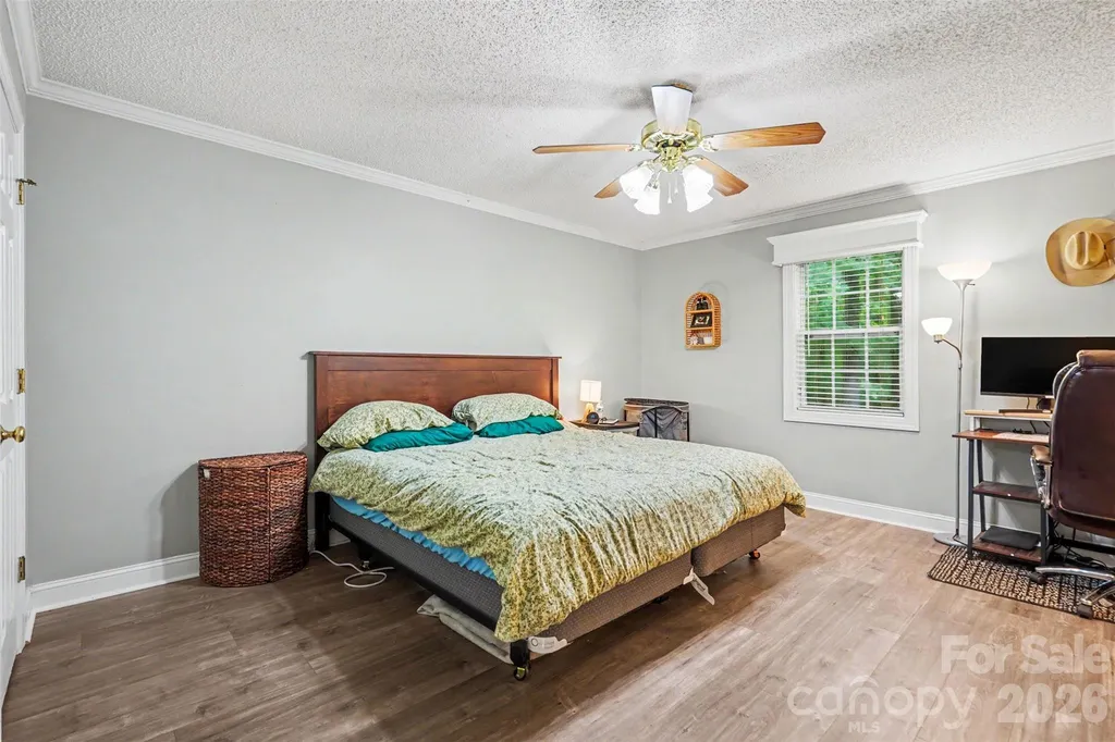8904 Gosnell Drive Charlotte NC 28227