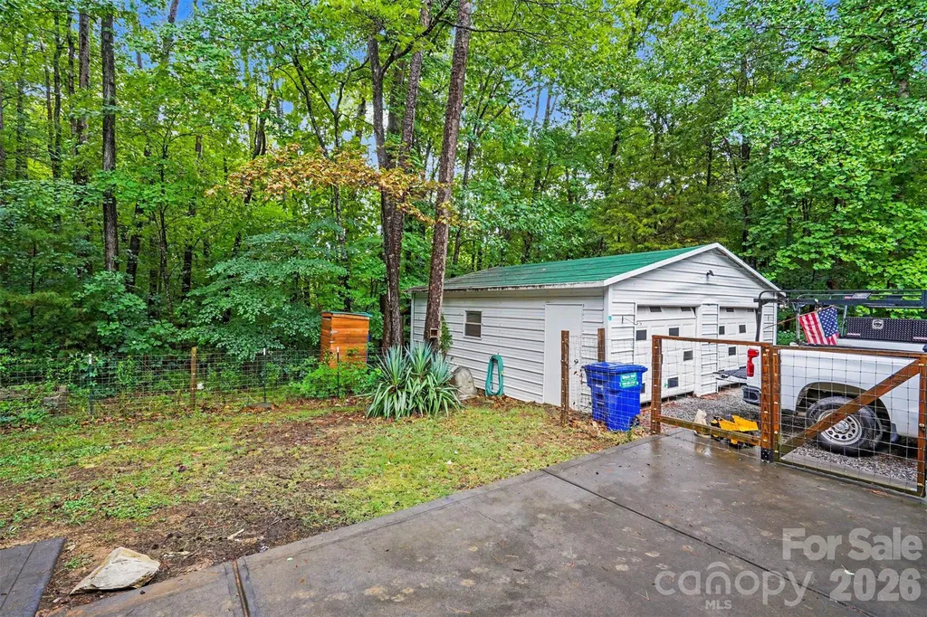 8904 Gosnell Drive Charlotte NC 28227