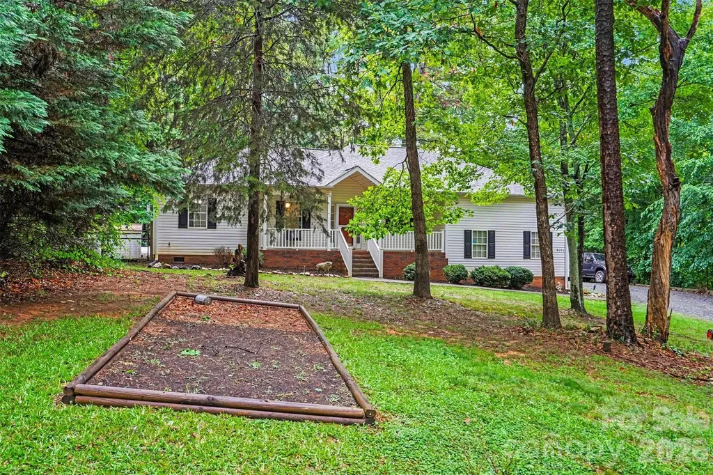 8904 Gosnell Drive Charlotte NC 28227