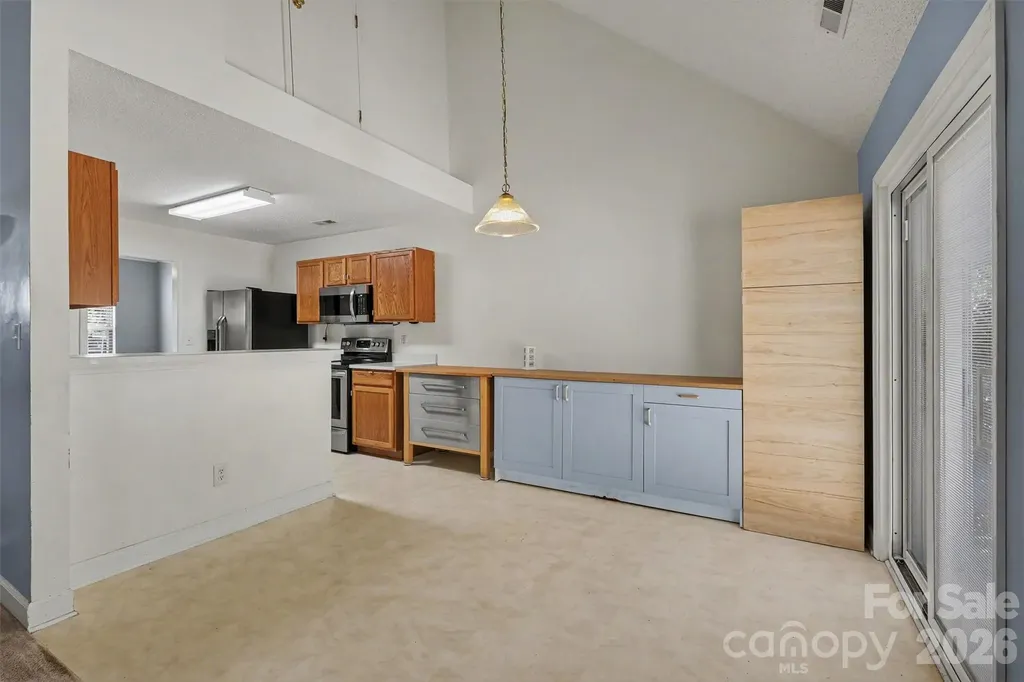 9229 Simonton Drive Charlotte NC 28269