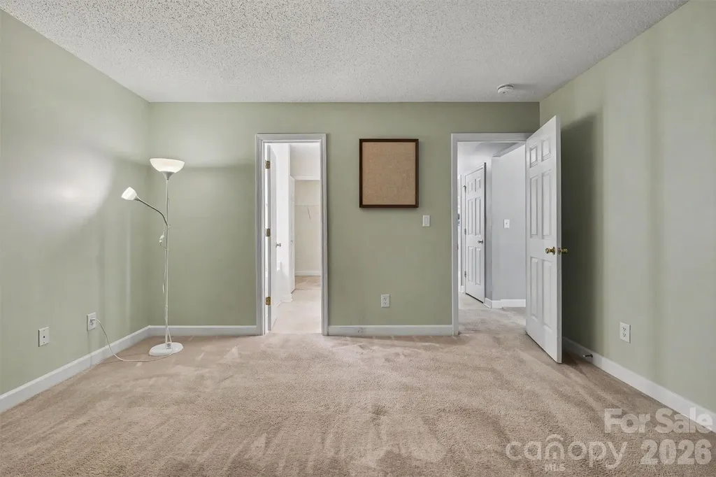 9229 Simonton Drive Charlotte NC 28269