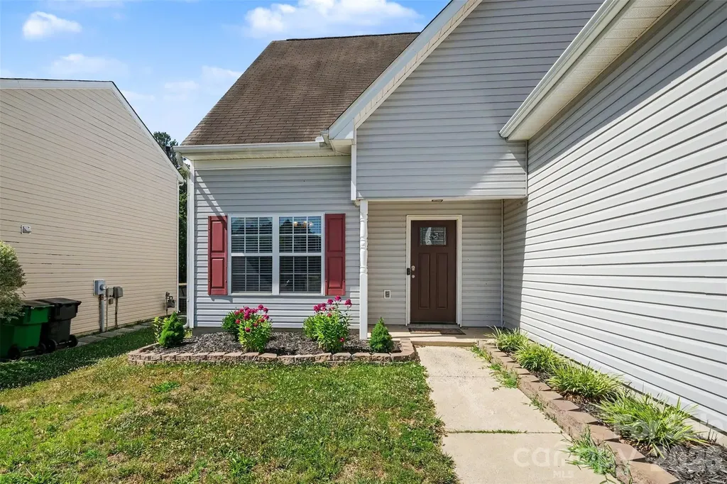 9229 Simonton Drive Charlotte NC 28269