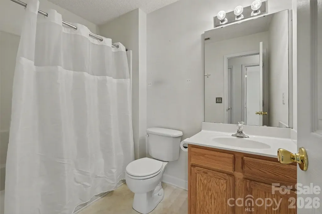 9229 Simonton Drive Charlotte NC 28269