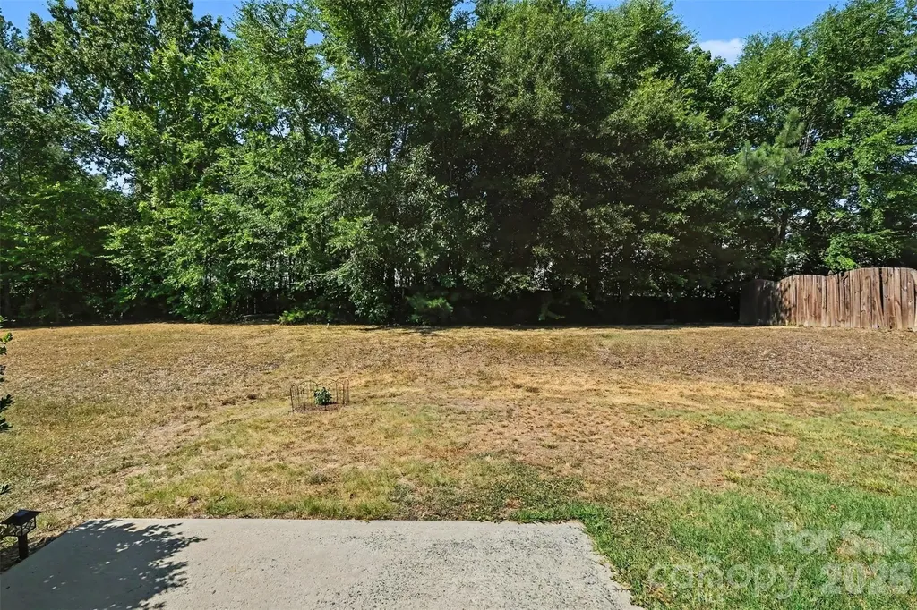 9229 Simonton Drive Charlotte NC 28269