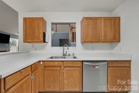 9229 Simonton Drive Charlotte NC 28269