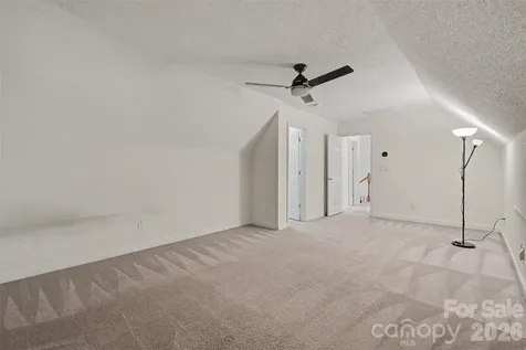 9229 Simonton Drive Charlotte NC 28269