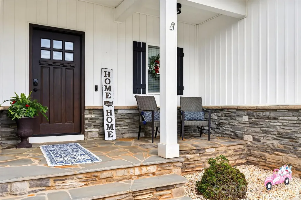 192 Staffordshire Drive Statesville NC 28625